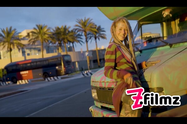 'Sex am Strand'-Szene aus Fucking Roadtrip With Anuskatzz (Z-Filmz) Szene 2