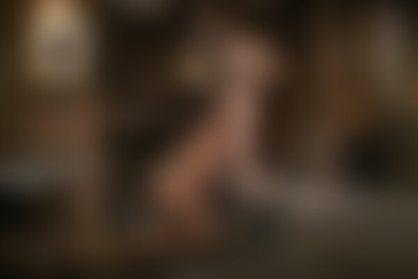 'Sklavin'-Szene aus Master Dayhan - Das Sadistenschloss 13