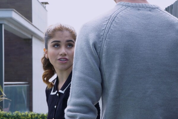 'Maid'-Szene aus Marina Gold - A Maid To Marry