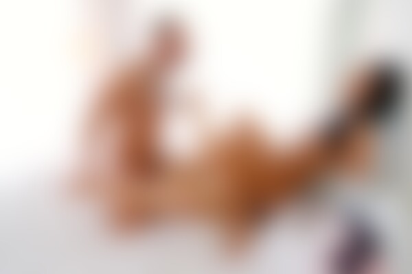 'Premium'-Szene aus Christy Ley & Jenny Stella - Abgemolken 6