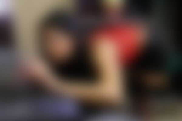 'Hawk Tuah'-Szene aus India Summer - Mommy Knows Best 10