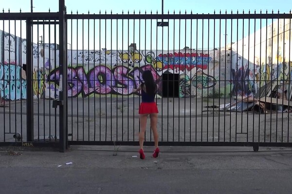 'Facial'-Szene aus Jasmine Jae - Sugar Wants Cream