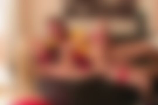 'Stewardess'-Szene aus Bella Blond - Deutsche Sex Stars 15