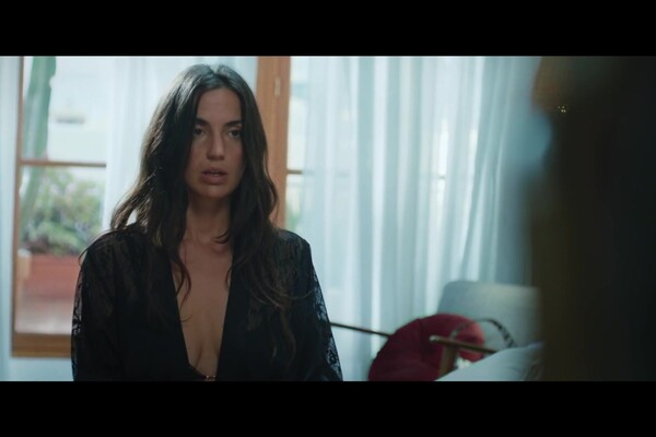 'Glory Hole'-Szene aus Baby Nicols & Calita Fire - XConfessions 31