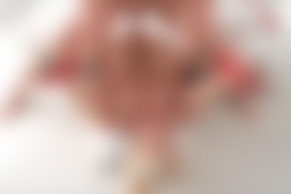 'Badezimmer'-Szene aus Victoria Lobov - Porn Debut At 50!