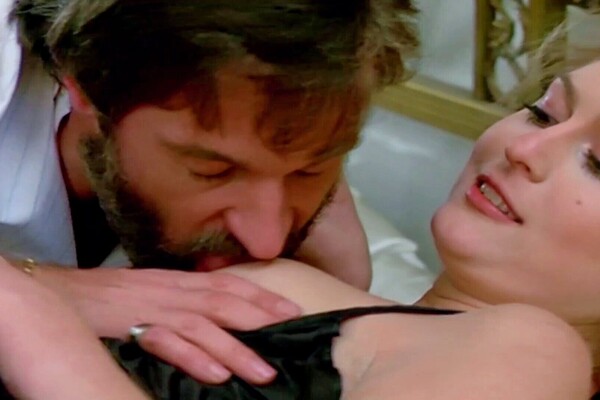 'Farm'-Szene aus Olinka Hardiman - Exzesse in der Schönheitsfarm