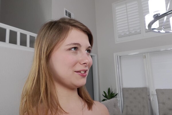 'Lingerie'-Szene aus Ginger Grey - I Fucked My Best Friend's Dad 6