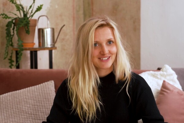 'Reality'-Szene aus Pro Amateur 2 - Dirndl  Edition (Magma Film) Szene 1