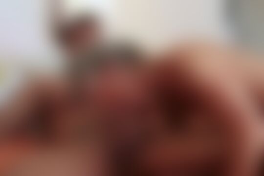 'Sex mit Oma'-Szene aus Leilani Lei - Horny Grannies Love To Fuck 10