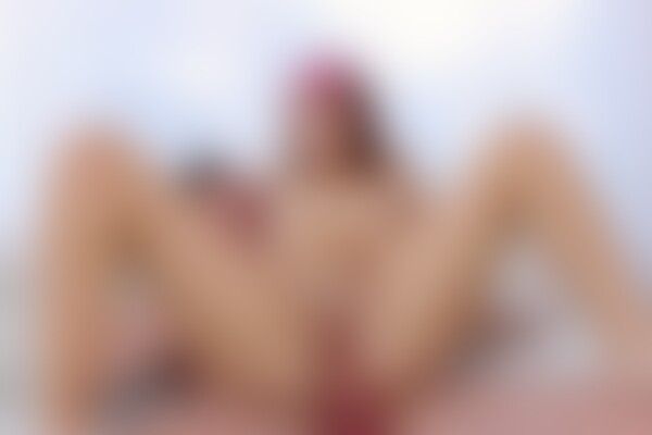 'Toilette'-Szene aus Brooke Haze - Forbidden Family Affairs 12