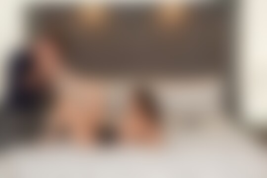 'Ficken'-Szene aus James darf brunettes Babe in romantischem Ambiente leidenschaftlich ficken