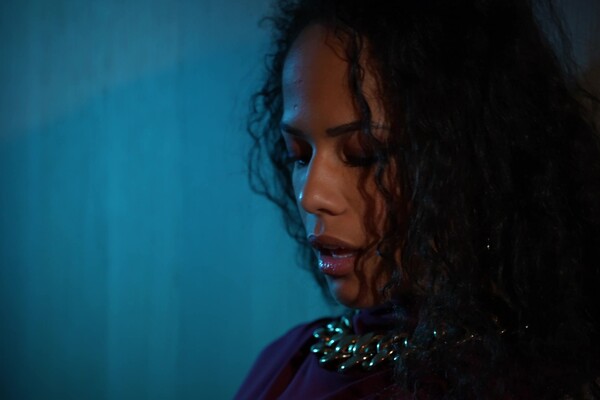 'Fußfetisch'-Szene aus Diana Lawrence - Couture