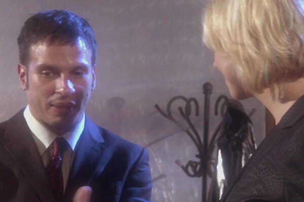 'Beach'-Szene aus Brianna Beach - Blonde & Brilliant