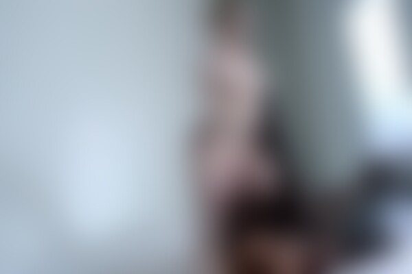 'Christmas'-Szene aus Claudia Valentine - The MILF Experience 5: Christie Stevens