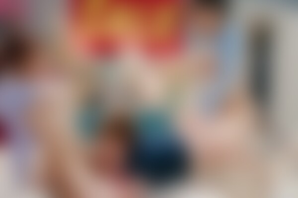 'Beach'-Szene aus Ariel Demure, Emma Rose & Siri - Trans Intimacy