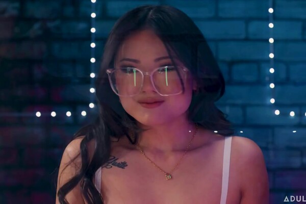 'Sex am Strand'-Szene aus Izzy Wilde, Lulu Chu & Zariah Aura - Trans Intimacy