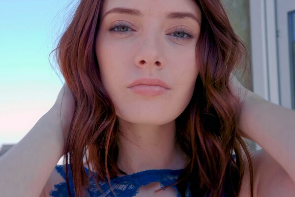 'Enge Muschi'-Szene aus Tushy Raw: Lena Anderson