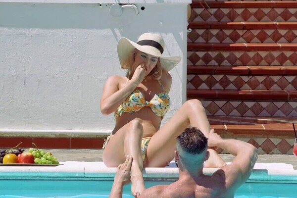 'Glamour'-Szene aus Marica Chanel - Glamour Dolls 12