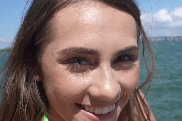 'Sex am Strand'-Szene aus Mackenzie Mace - Young & Nasty 9