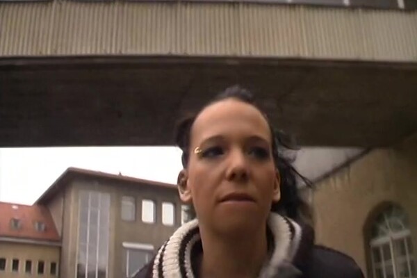 'Klassiker'-Szene aus Kyra Shade - Gejagt und gefickt (Tabu) Szene 1