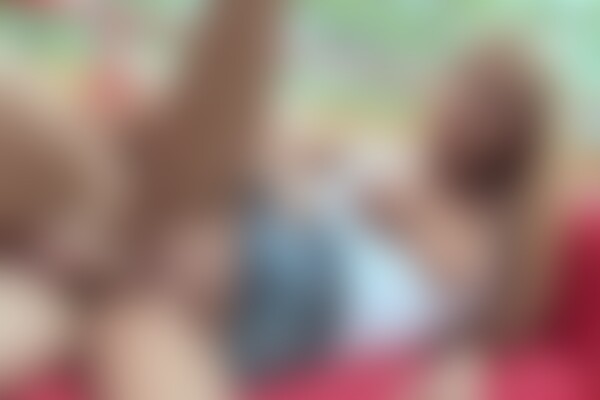 'Schlucken'-Szene aus Ronny Rosetti - Heisse Schnecken 11