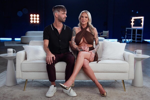 'Hotwife'-Szene aus Kaci Kennedy - Modern Love