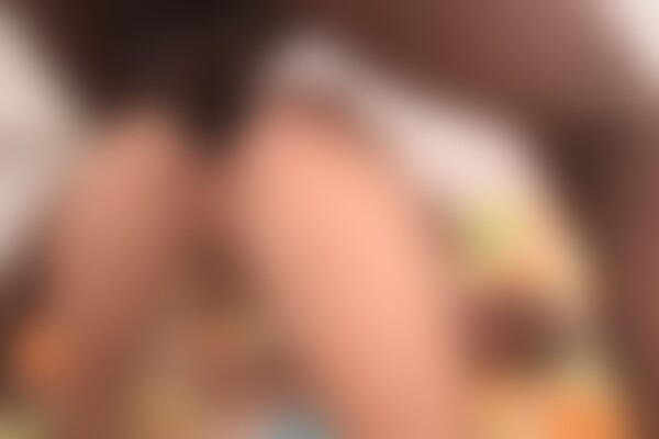 'Unterwerfung'-Szene aus Hot Girls Worship Black Meat (White Teens Black Cocks) Szene 1