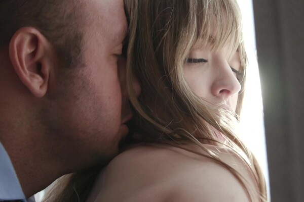 'Stepdad'-Szene aus Sylvie Sterling - Fucking My Stepdad