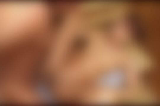 'Sauna'-Szene aus Die Annoncen-Ficker: Reif in der Sauna und der junge Dreier