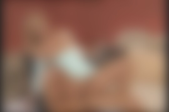 'Dorf'-Szene aus Vivian Schmitt - Extreme Begierde (Videorama) Szene 3