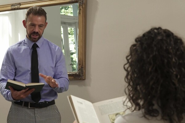 'Big Cock'-Szene aus Isabella De Laa - Erasmus Orgasmus: Prag Edition