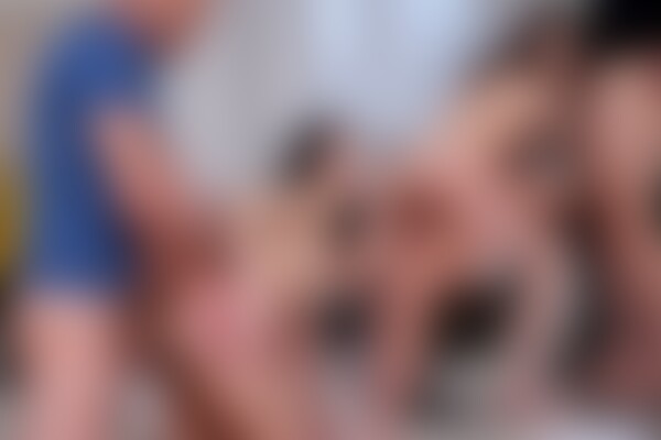 'Fitnessstudio'-Szene aus Alyssa Bounty & Emily Pink - My Pussy Workout