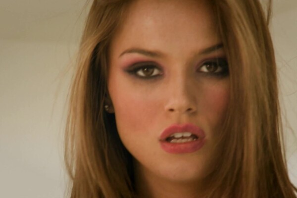 'Sex im Freien'-Szene aus Tori Black - In A Glimpse