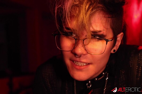 'Disco'-Szene aus Adalind Gray & Madame Ouija - Ink Motel 5.5