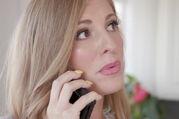 'Fingern'-Szene aus Annie King - That Time I Got My Stepmom Pregnant