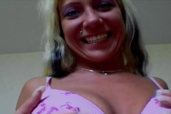 'Nippel'-Szene aus Lange Nippel (Fun Picture) Szene 3