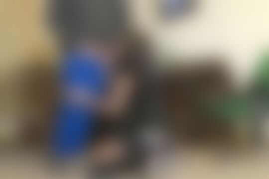 'Hausmeister'-Szene aus Der scharfe langhaarige Teenie Lullu Gun vom Hausmeister gevögelt