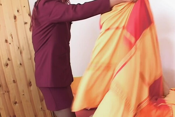 'Premium'-Szene aus Jeremy P Nova - ... wenn die MILF hilft!