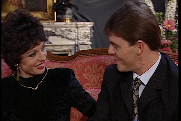 'Toilette'-Szene aus Colette Sigma - The Story Of Madame and Monsieur DuPont