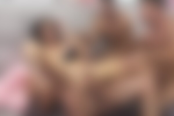 'Squirt'-Szene aus Maddy Black - Squirting Wars