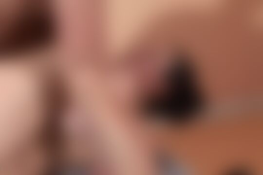 'Bett'-Szene aus Erst ficken dann das Bett beziehen