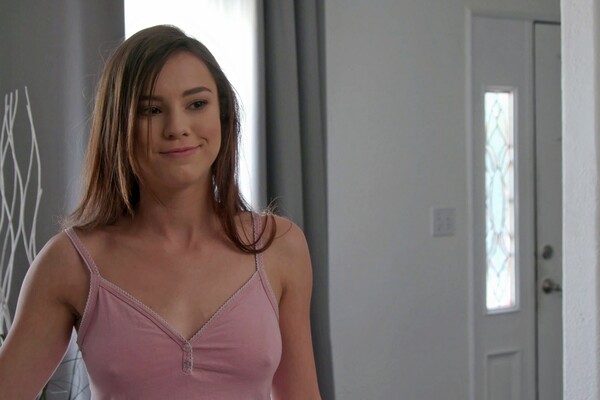 'Stepdad'-Szene aus Ellie Eilish - I'm My Stepdad's Favorite 4