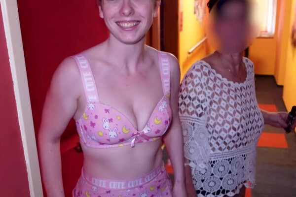 'Bett'-Szene aus Lia Amalia - Best Of Mia Adler 5