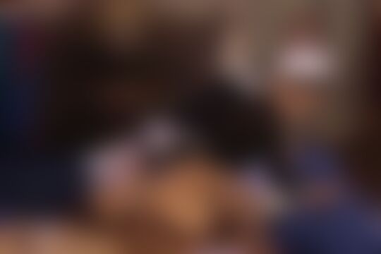 'Herrin'-Szene aus Scharfes brünettes Hausmädchen vom Herrn flachgelegt