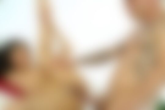 'Striptease'-Szene aus Asian Strip Mall Massage (Devils Film) Szene 2