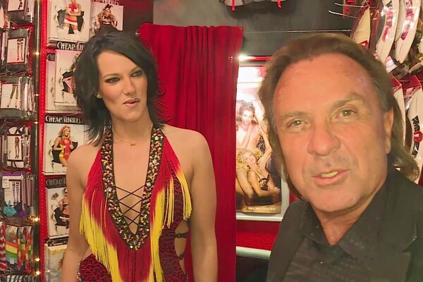 'Promis'-Szene aus Sina Velvet - Promi Jäger 4