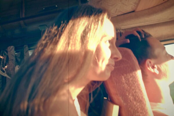 'Skinny'-Szene aus Kinuski - Forever Young