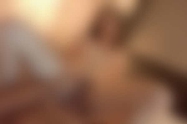 'Monstertitten'-Szene aus Freya Parker - RAW 44