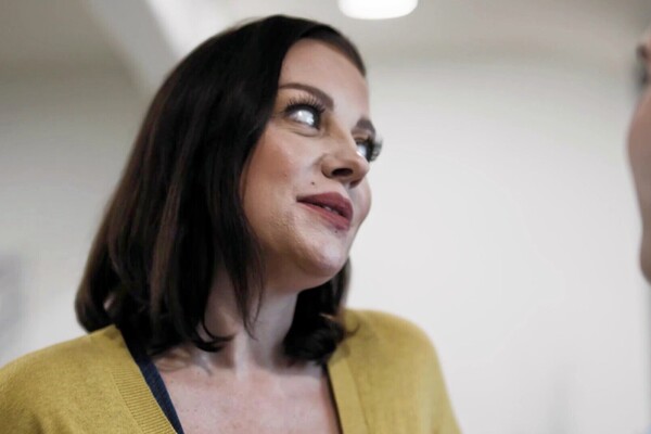 'Piercings'-Szene aus Sovereign Syre - Keeping A Piece Of You