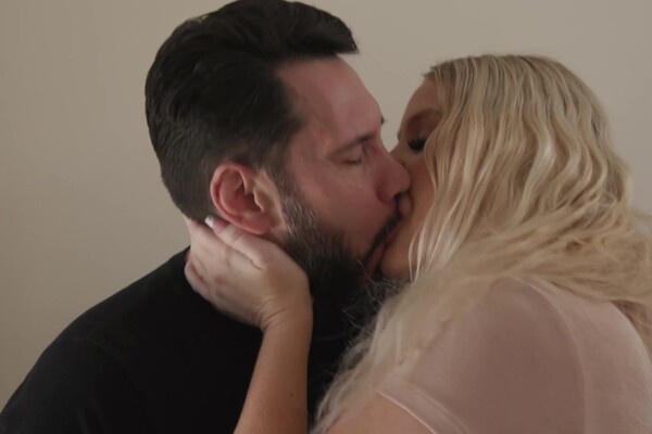 'Blowjob'-Szene aus Jenna Starr - Big Booty MILFs 4